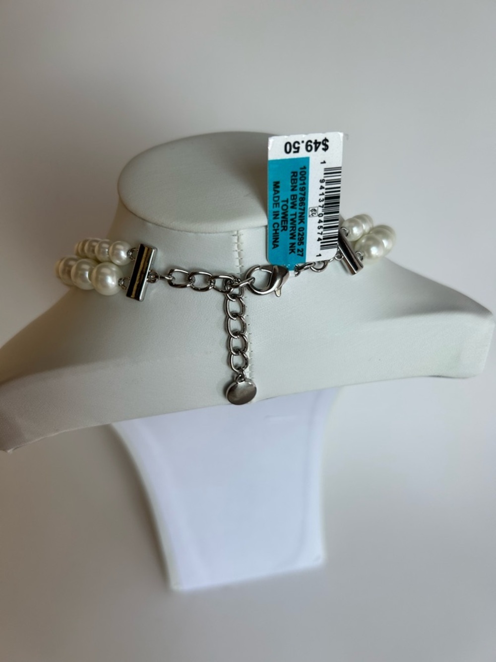 Classic Pearl Bow Pendant and White Pearls Necklace - Picture 3 of 8
